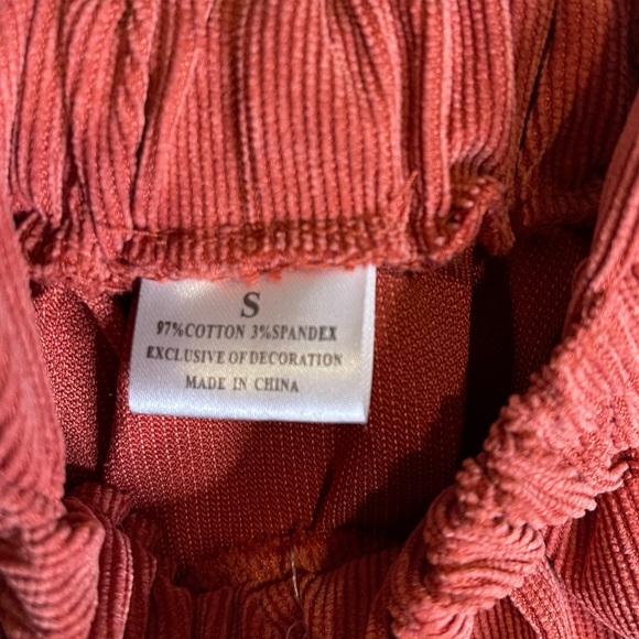 Boutique Skirt - Picture 2 of 3